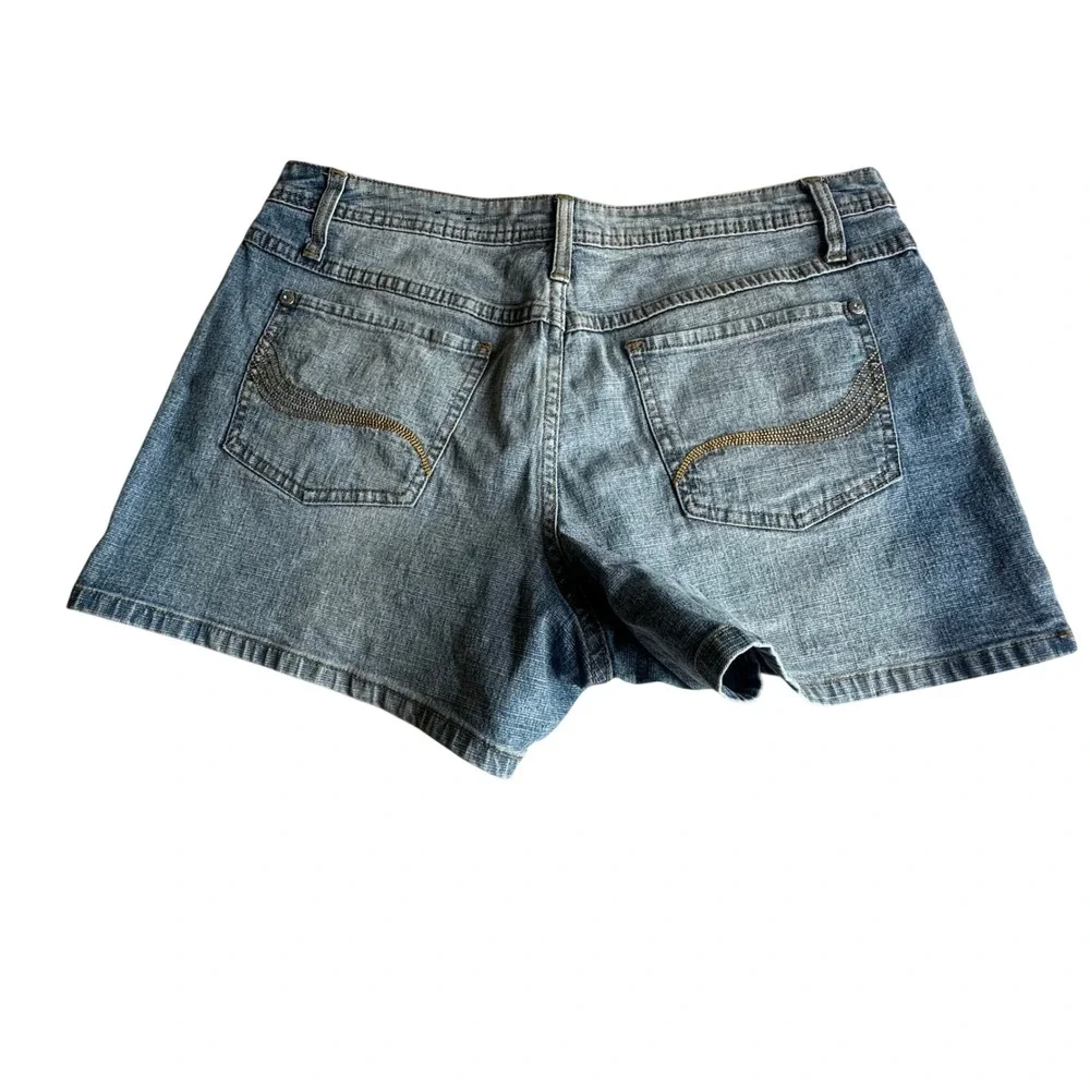 L.A. Blues Stretch Denim Shorts Medium Wash Rhinestone Back Pocket Women's 12
